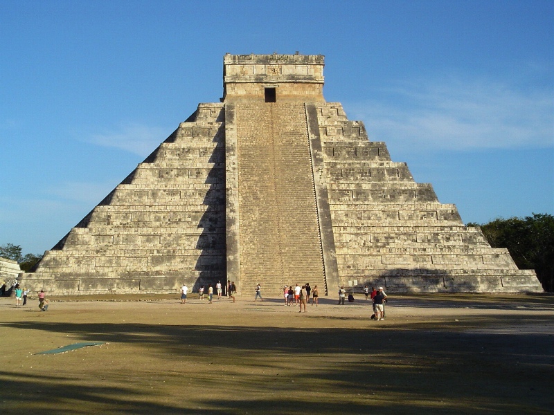 Chichen_Itza_pyramid k